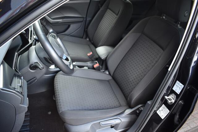 Volkswagen T-Cross 1.0 TSI Life Navigatie Stoelverwarming Carplay Automaat