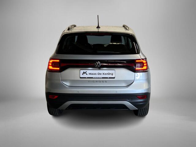 Volkswagen T-Cross 1.0TSI/95PK Life · Camera · Stoelverwarming · Apple/Android Car Play · Navigatie · Keyless ·