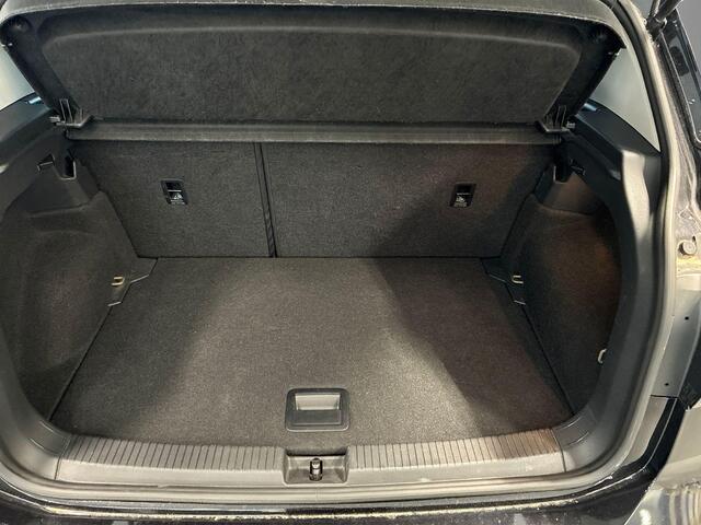 Volkswagen T-Cross 1.0 TSI 110pk DSG Style · Apple/Android Car Play · Camera · Virtual Cockpit · P-Sensoren · 17'' Inch ·