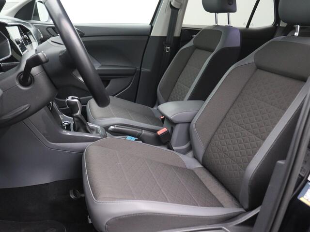 Volkswagen T-Cross 1.0 TSI Style 110PK DSG Trekhaak, Achteruitrijcamera, Side Assist, 17" LM Velgen, Virtual Cockpit, Stoelverwarming, Keyless