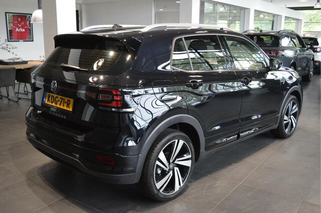 Volkswagen T-Cross 1.0 TSI 2X R-LINE clima camera led pdc 18 inch !!