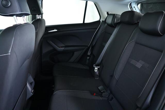 Volkswagen T-Cross 1.5 TSI Style / LED / Navi / ACC / CarPlay / Cam