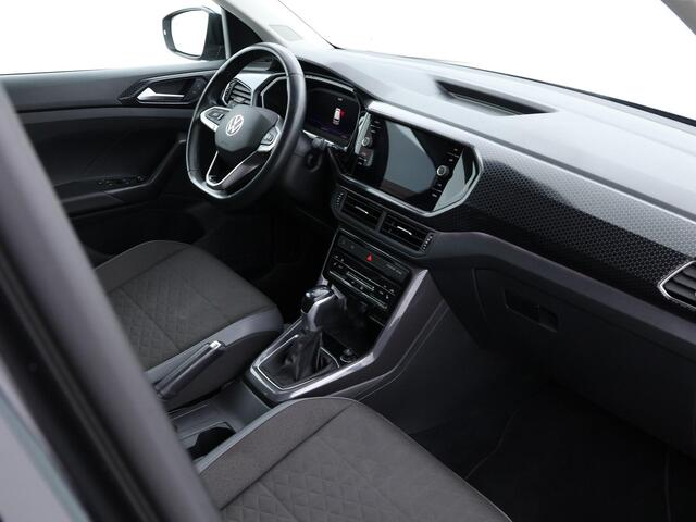 Volkswagen T-Cross 1.0 TSI 110pk DSG Style · Apple/Android Car Play · Camera · Virtual Cockpit · P-Sensoren · 17'' Inch ·