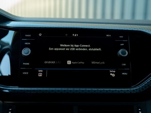 Volkswagen T-Cross 1.0 TSI Style | Side Assist | Camera | LED koplampen | Apple Carplay/ Android Auto | Prijs Rijklaar!!
