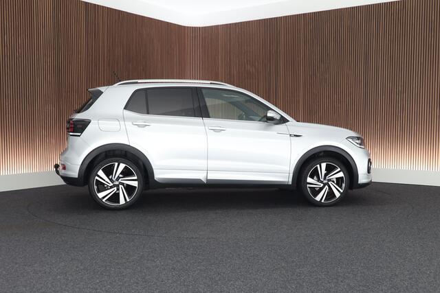 Volkswagen T-Cross 1.5 TSI 150pk DSG 2x R-Line Trekhaak Camera Keyless Stoelverwarming Led