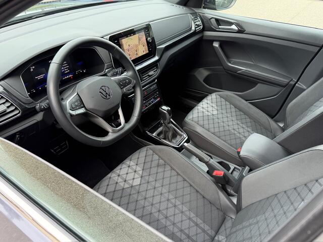 Volkswagen T-Cross 1.5 TSI 150pk DSG R-Line | Camera | Trekhaak | Navi | IQ light | Rijklaar incl. garantie