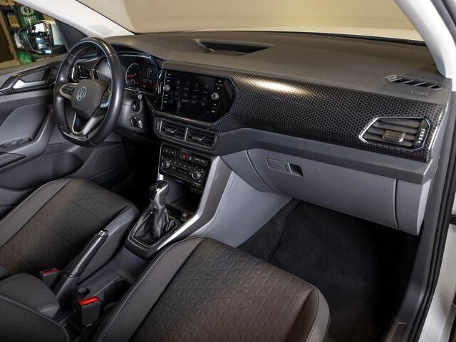 Volkswagen T-Cross 1.5 TSI Style / 150pk / Achteruitrijcamera / Apple Carplay
