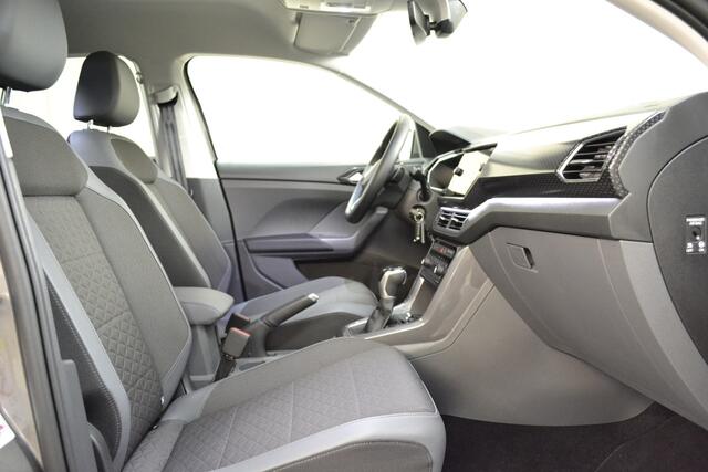 Volkswagen T-Cross 1.5 TSI 150PK 7-DSG Style Team Navi / Carplay / Camera / Stoelver. / Afn Trekhaak /