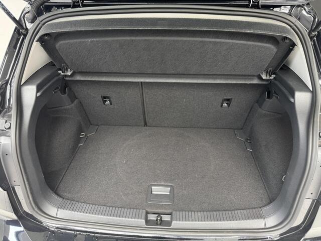 Volkswagen T-Cross 1.0 TSI Style | Apple Carplay/Android Auto | Winterset | Parkeersensoren | Adaptive Cruise Control | Stoelverwarming |