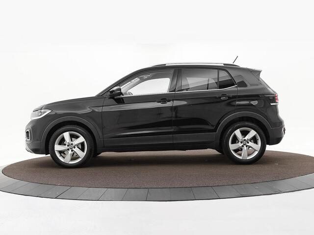 Volkswagen T-Cross 1.5 TSI 150pk DSG Style · Camera · Stoelverwarming · Trekhaak · Apple/Android Car Play · Stoelverwarming ·