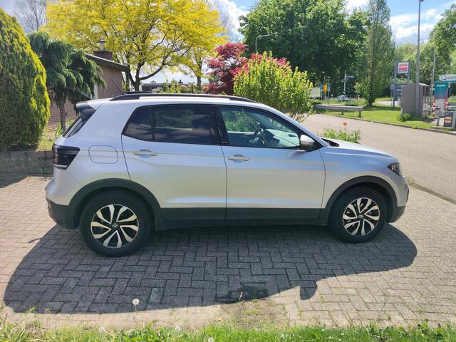 Volkswagen T-Cross 1.0i 110pk, Ad.Cruise,Trekhaak,Navi via Mob