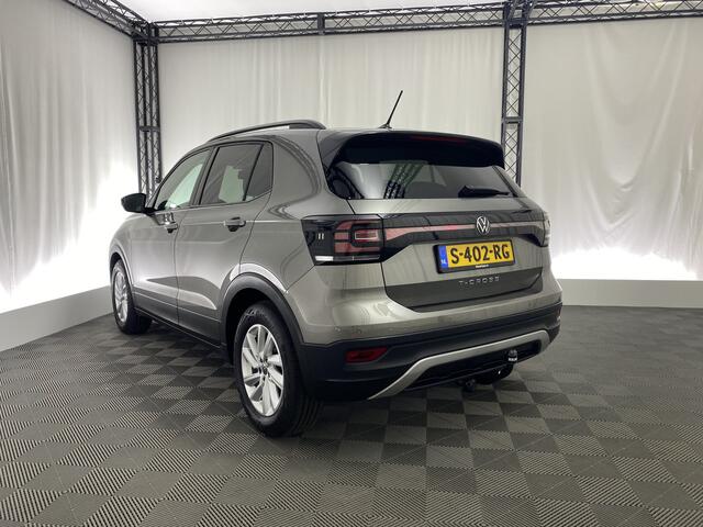 Volkswagen T-Cross 1.0 TSI Life Business Automaat | Apple CarPlay | Trekhaak | ACC | P. Sensoren | Climate Control |