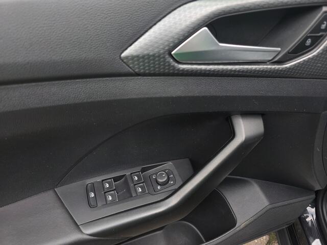 Volkswagen T-Cross 1.0 TSI R-Line 111PK |Virtual clock|Carplay|