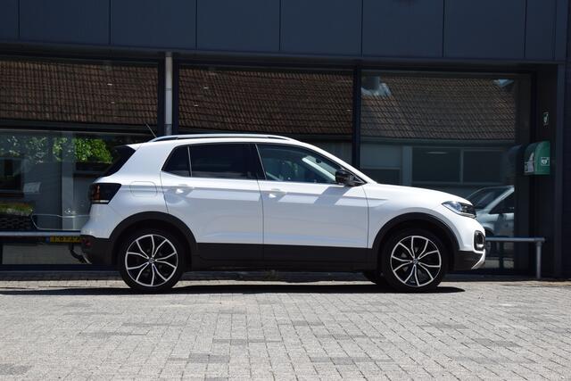 Volkswagen T-Cross 1.0 TSI 110PK Style DSG Automaat | Org. NL | BOVAG Garantie | Trekhaak | Cruise control adaptief | PDC V+A incl. Camera | Apple Carplay/Android Auto | 18'' Velgen | Full LED |