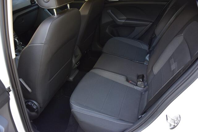 Volkswagen T-Cross 1.0 TSI 110PK Style DSG Automaat | Org. NL | BOVAG Garantie | Trekhaak | Cruise control adaptief | PDC V+A incl. Camera | Apple Carplay/Android Auto | 18'' Velgen | Full LED |