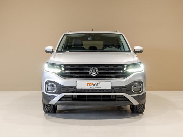 Volkswagen T-Cross 1.0 TSI Style / 116pk / Achteruitrij camera / Stoelverwarming / Virtual cockpit / Dodehoek detectie /