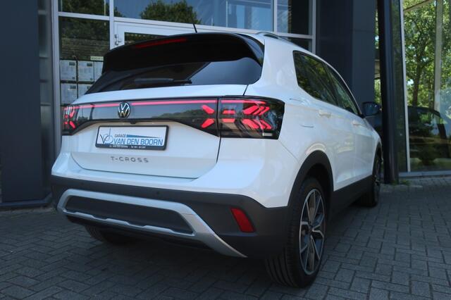 Volkswagen T-Cross 1.5 TSI 150PK, Navi, Apple Carplay/ Android Auto, Matrix LED, etc.