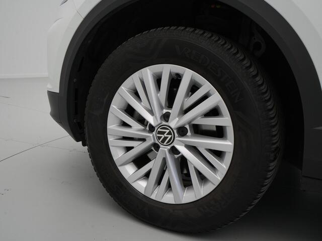 Volkswagen T-Roc 1.5 TSI 150pk DSG Style Navigatie Pdc Stoelverwarming Clima