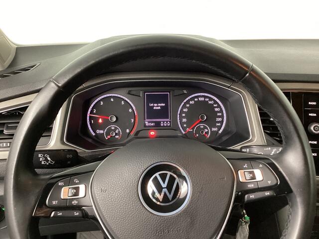 Volkswagen T-Roc 1.0 TSI Style | Verwacht | Trekhaak | Navi | PDC | Getinte ruiten |