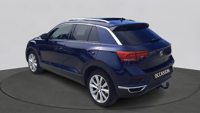 Volkswagen T-Roc 1.0 TSI Style | Panoramadak | Trekhaak | 18" | Executive pakket | Camera |