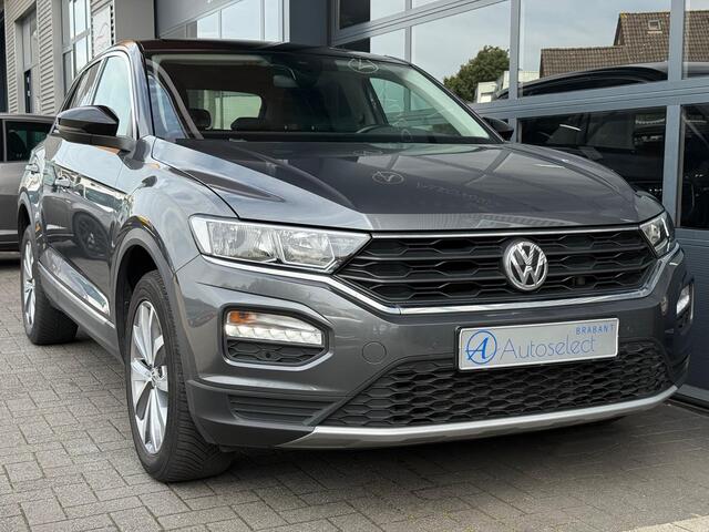 Volkswagen T-Roc 1.5 TSI Style Navi Cruise Camera