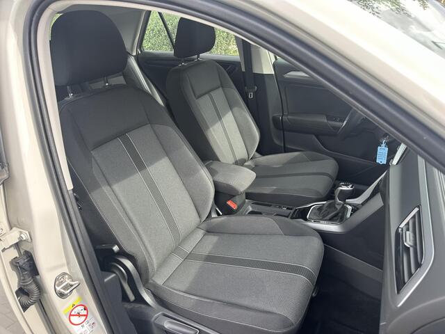 Volkswagen T-Roc 1.5 TSI Life Business