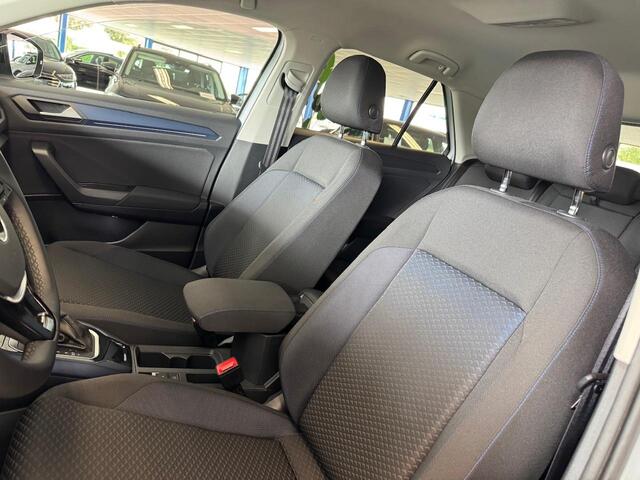 Volkswagen T-Roc 1.5 TSI Style DSG | Navi | Cruise C. | Apple Carplay