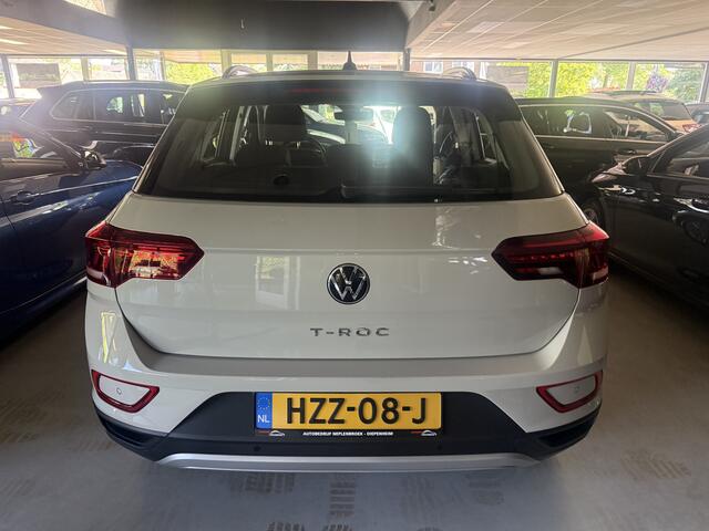 Volkswagen T-Roc 1.5 TSI Life Business 1e eigen 150pk Ascot grijs (krijt kleur)