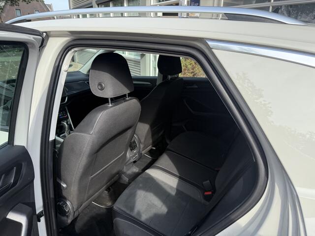 Volkswagen T-Roc 1.5 TSI Life Business 1e eigen 150pk Ascot grijs (krijt kleur)