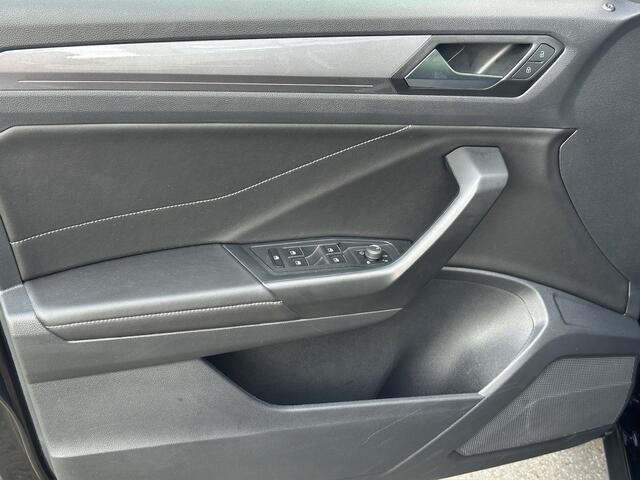 Volkswagen T-Roc 1.5 TSI 150pk DSG Style | Dode hoek | Camera | Carplay | Navi | Rijklaar incl. 1 jaar Bovag garantie