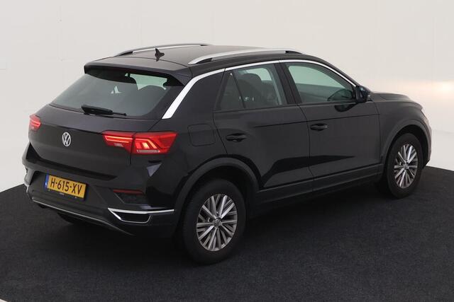 Volkswagen T-Roc 1.0 TSI Style / PARK. SENSOREN/ NAVI/ AIRCO/ 16" LMV