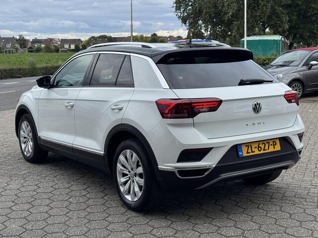 Volkswagen T-Roc 1.5 TSI Sport NAVI | CAMERA | KLIMA | TREKHAAK | BOVAG !!