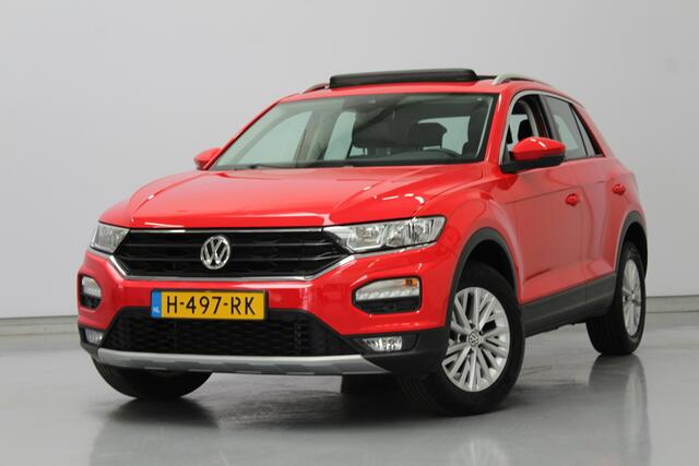 Volkswagen T-Roc 1.0 TSI Style Business 116PK, PANORAMADAK | ELEC-ACHTERKLEP | NAVIGATIE | CARPLAY | CRUISE CONTROLE