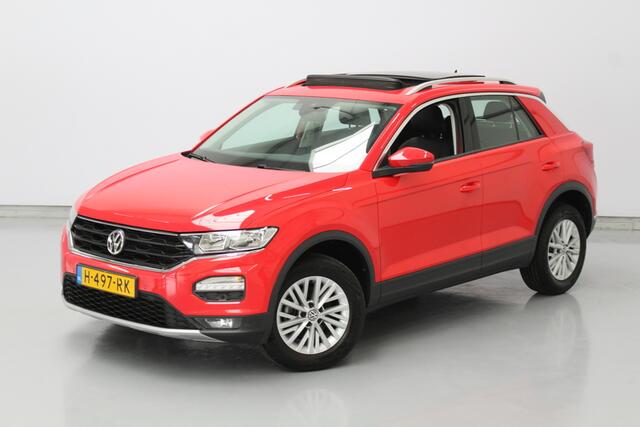 Volkswagen T-Roc 1.0 TSI Style Business 116PK, PANORAMADAK | ELEC-ACHTERKLEP | NAVIGATIE | CARPLAY | CRUISE CONTROLE