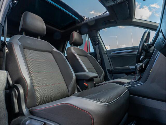 Volkswagen T-Roc 1.5 TSI Sport Business R-Line PANO 19 INCH DODEHOEK LED CAMERA BEATS AUDIO VIRTUAL BOMVOL!!