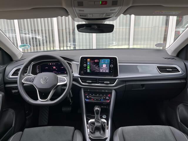 Volkswagen T-Roc 1.5 TSI Life Automaat 150 PK I Rijklaar I Afn. Trekhaak I Zo goed als nieuw