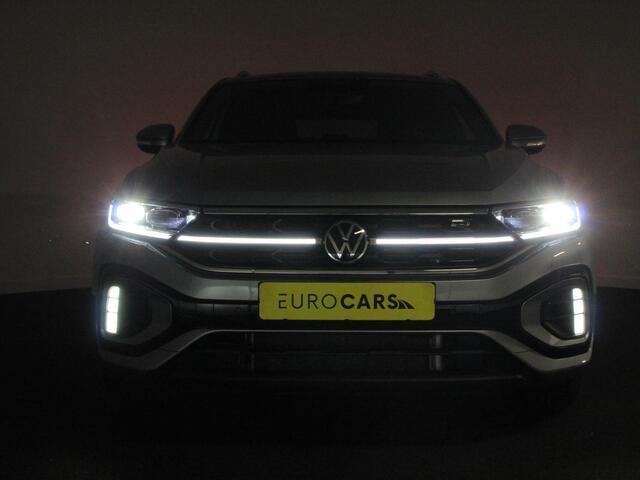 Volkswagen T-Roc 1.5 TSI 150pk Automaat R-Line Digitale Cockpit Climate Control Camera Navigatie Apple Carplay/Android Auto Lichtmetalen Velgen Parkeer sensoren Dab Led Adaptive Cruise Control