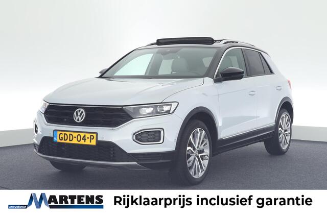 Volkswagen T-Roc 1.5 TSI 150pk DSG Sport Trekhaak Camera Leder Keyless Stoelverwarming Panoramadak Virtual Cockpit Navigatie