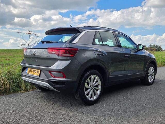 Volkswagen T-Roc 1.5 TSI Life Business