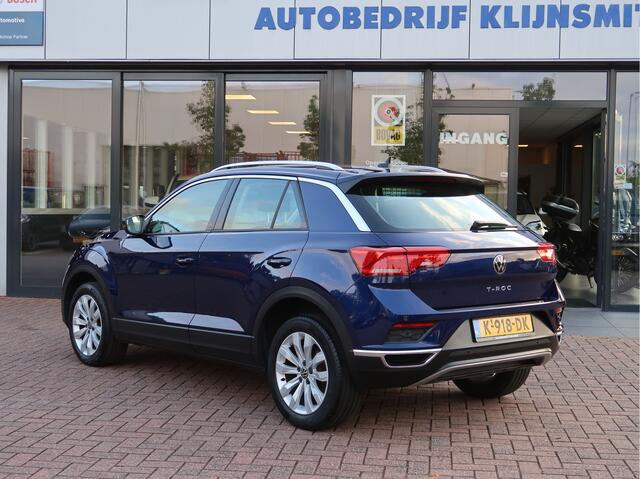 Volkswagen T-Roc 1.0 TSI Style Executive | Navigatie | Carplay | Climate | 17 inch |