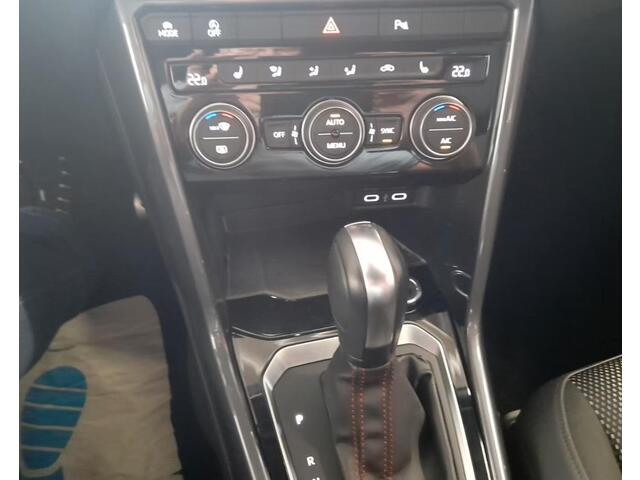 Volkswagen T-Roc 1.5 TSI ADAP CRUISE P-CAM TREKHAAK