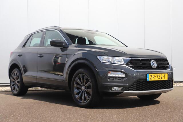 Volkswagen T-Roc 1.0 TSI Style Business 17 inch LMV Navigatie Carplay Android Airco Adaptive Cruise Parkeersensor Elektrische Achterklep