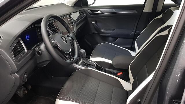 Volkswagen T-Roc 1.5 TSI DSG Sport Team | Navigatie | Camera | Side/ Lane Assist | Adaptive Cruise Control | Elektrische Achterklep | Virtual Cockpit | DAB | LED |