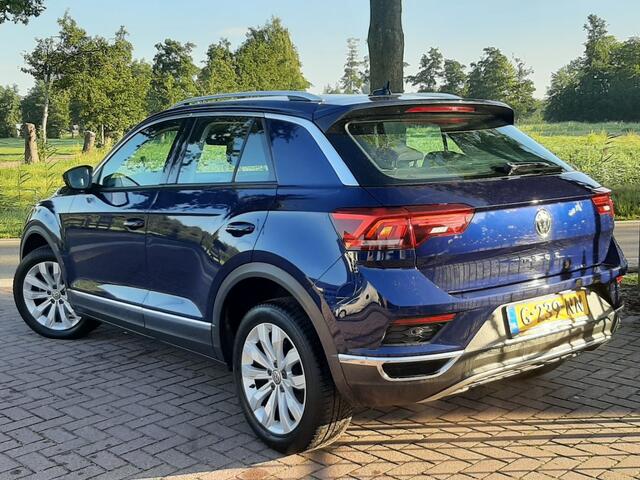 Volkswagen T-Roc 1.5 TSi 150pk Digitaal-Dashboard Adap.Cruise-Control Android Apple-Carplay Mirror-Link