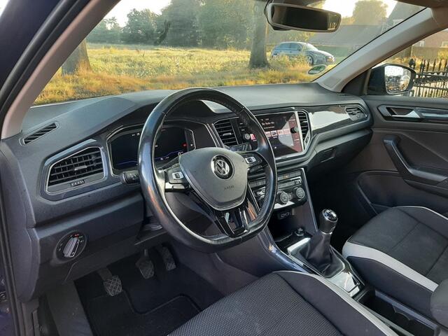 Volkswagen T-Roc 1.5 TSi 150pk Digitaal-Dashboard Adap.Cruise-Control Android Apple-Carplay Mirror-Link