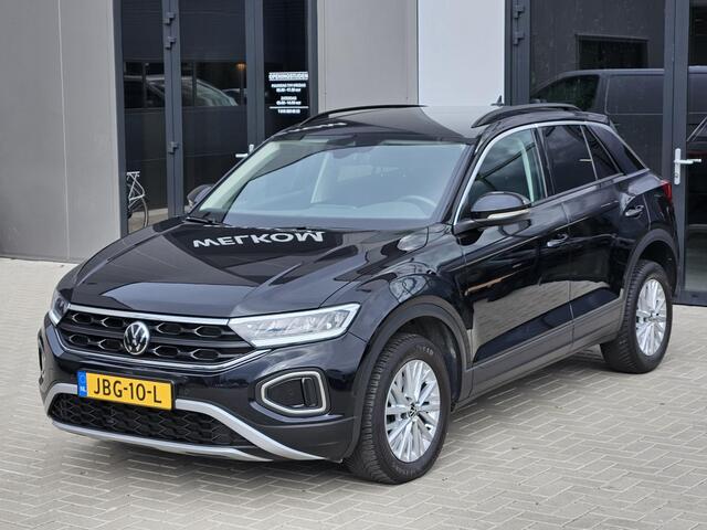 Volkswagen T-Roc 1.5 TSI Life Carplay Navi Camera Digitdash Stoelvw