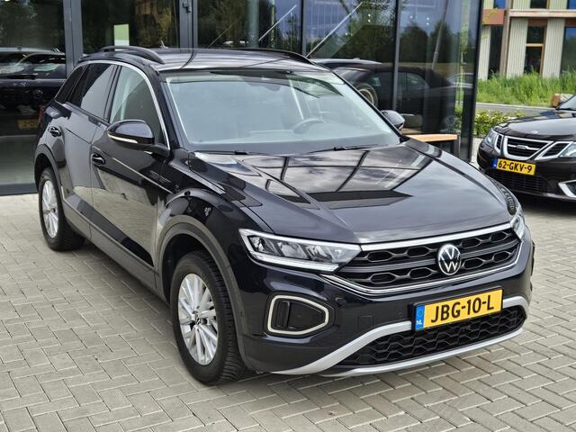 Volkswagen T-Roc 1.5 TSI Life Carplay Navi Camera Digitdash Stoelvw