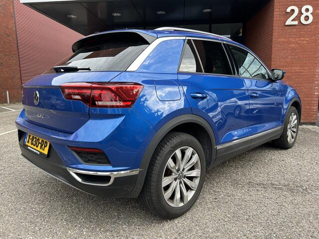 Volkswagen T-Roc 1.5 TSI Sport Business // FULL LED // APPLE CARPLAY / ANDROID AUTO // ADAPTIV CRUISE // KEYLESS // CAMERA