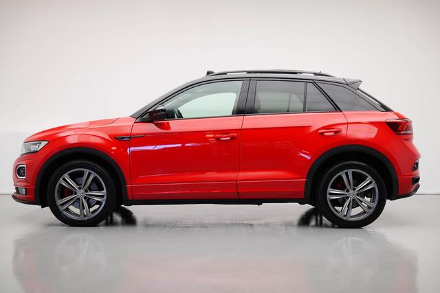 Volkswagen T-Roc 1.5 TSI Sport Business R |Pano|Camera|ACC|Dodehoek|Carplay|