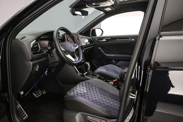 Volkswagen T-Roc R-Line Edition 1.5 TSI 150pk DSG Automaat Trekhaak, Panoramadak, LED matrix koplampen, Black Style, Beats audio, Achteruitrijcamera, Adaptive cruise control